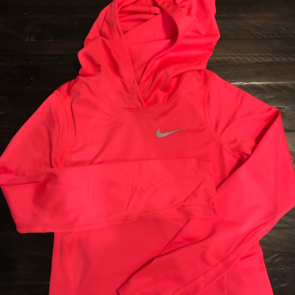 NWT Girls Nike Dri Fit Long Sleeve Top